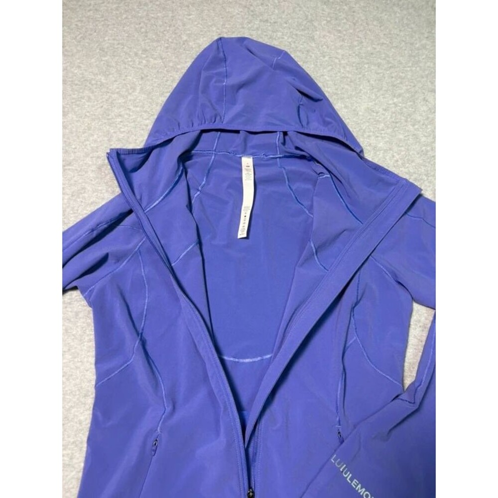 Lululemon women’s purple hooded define jacket (Size 4) - Picture 4 of 8